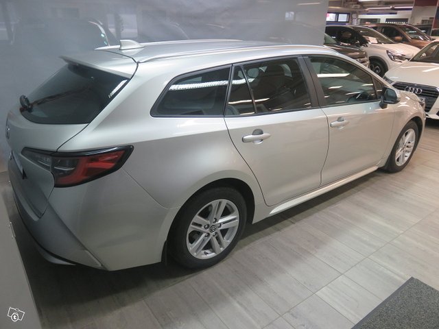 TOYOTA Corolla 15