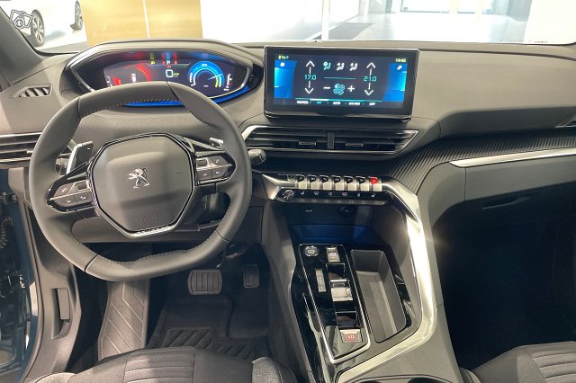 Peugeot 3008 8