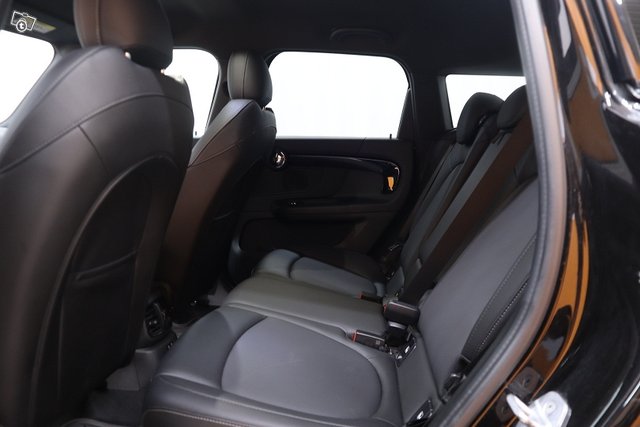 MINI Countryman 11