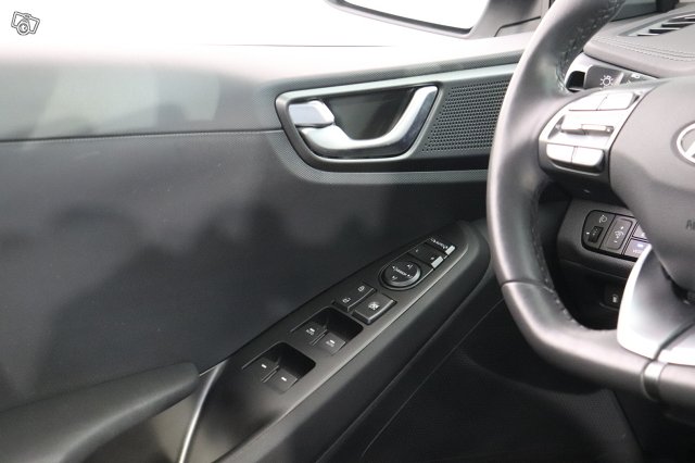 Hyundai IONIQ PLUG-IN 20