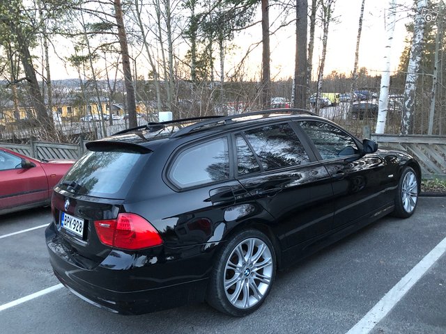 BMW 3-sarja 8