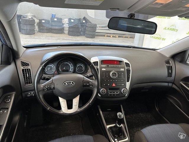 Kia Ceed 9