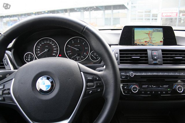 BMW 318 7