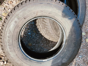 235/75-15 nastarenkaat kuin uudet, Renkaat ja vanteet, Nurmijärvi, Tori.fi 235/75-15 nastarenkaat kuin uudet, Renkaat ja vanteet, Nurmijärvi, Tori.fi