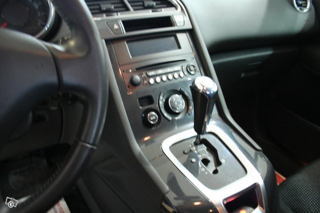 Peugeot 5008 16