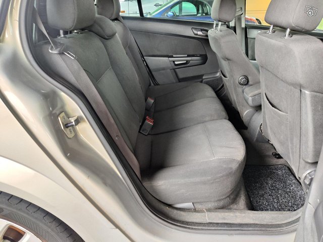 Opel Astra 8