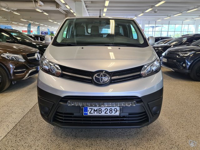 TOYOTA PROACE 2