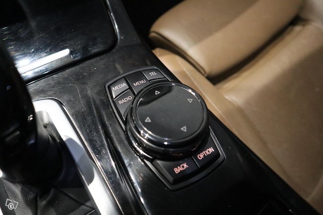 BMW M550d 25