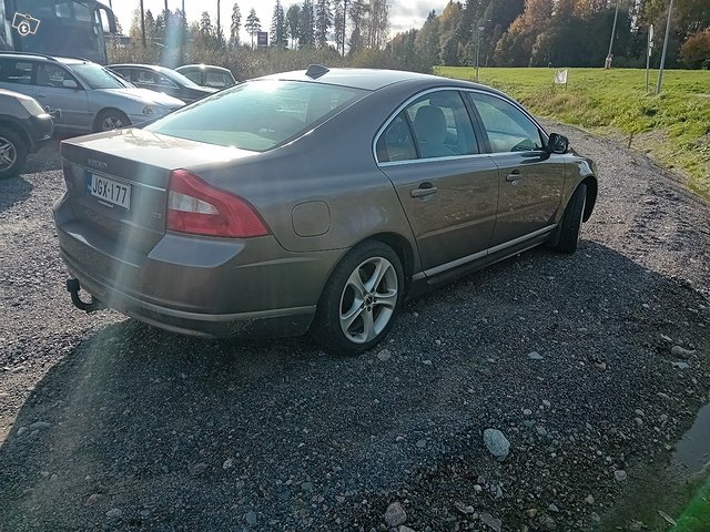 Volvo S80 2