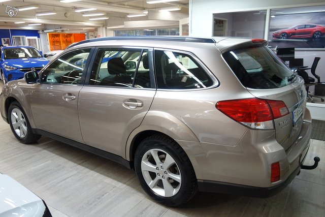 SUBARU OUTBACK 4