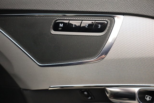 Volvo XC90 16