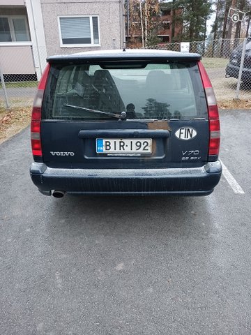 Volvo V70 2