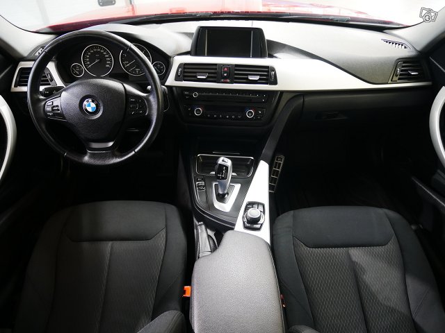 BMW 318 8