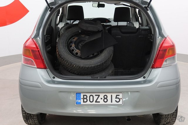Toyota Yaris 17