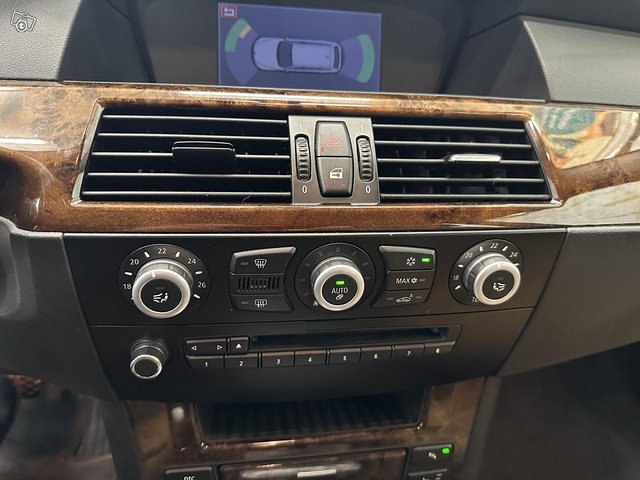 BMW 525 16