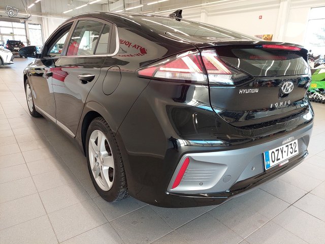 Hyundai IONIQ Plug-in 5