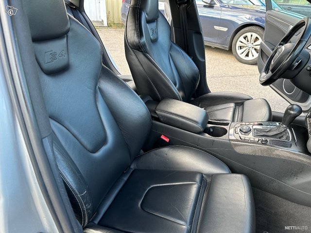 Audi S4 22