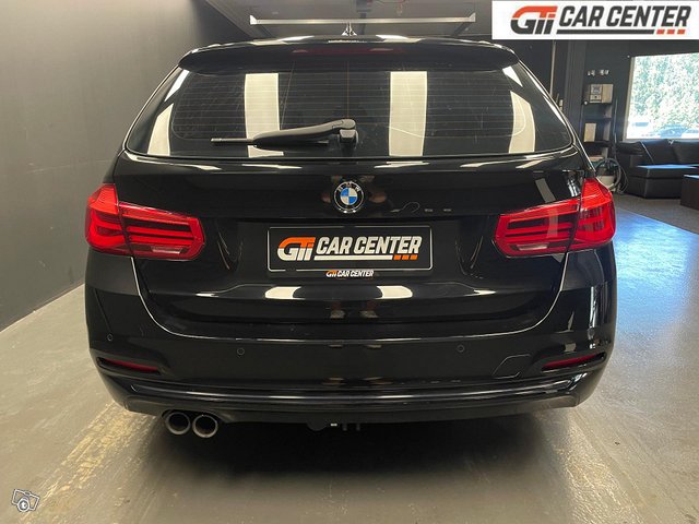 BMW 330 6