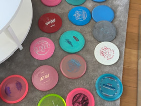 Frisbee kiekkoja ja bägi, Frisbeegolf, Urheilu ja ulkoilu, Vaasa, Tori.fi Frisbee kiekkoja ja bägi, Frisbeegolf, Urheilu ja ulkoilu, Vaasa, Tori.fi