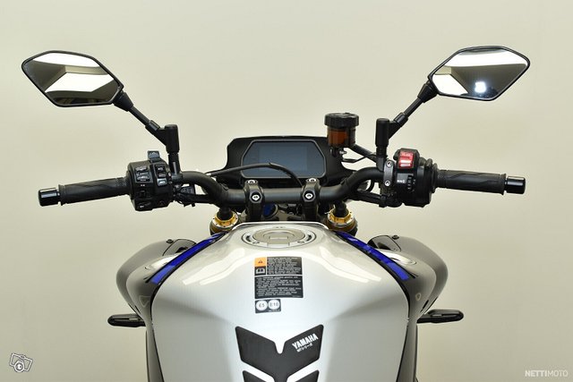 Yamaha MT-10 10