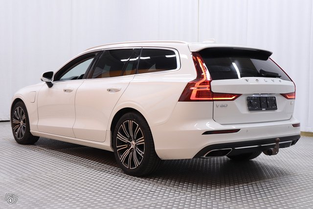 Volvo V60 5