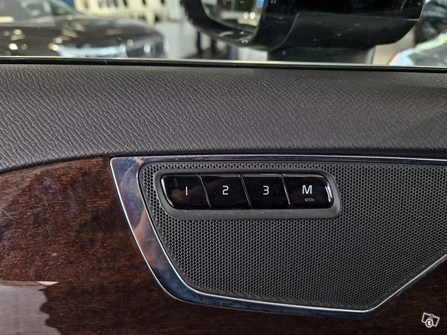 VOLVO XC90 13