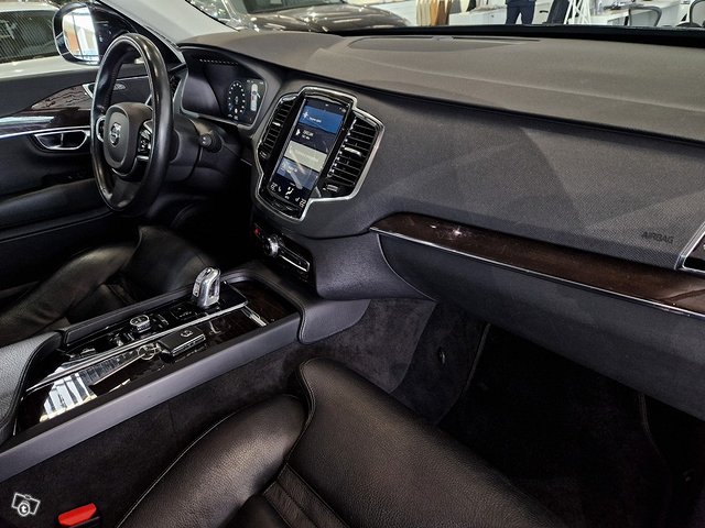 VOLVO XC90 14