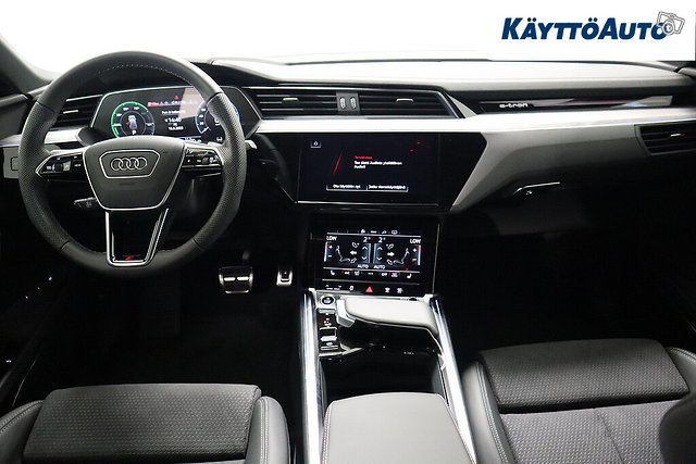 Audi Q8 E-tron 17