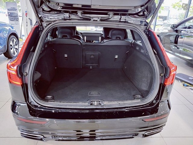 VOLVO V60 21