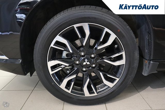 MITSUBISHI Outlander 5