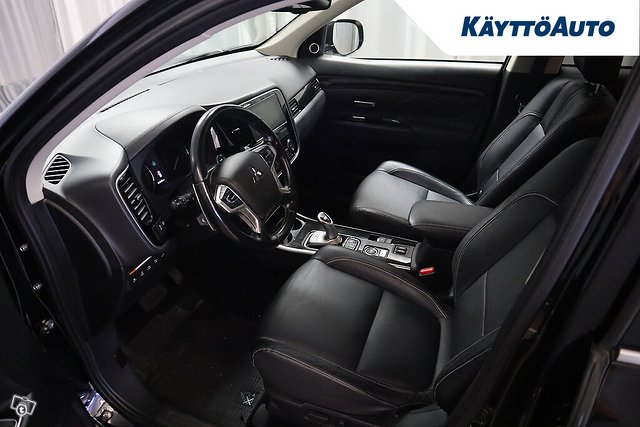 MITSUBISHI Outlander 14