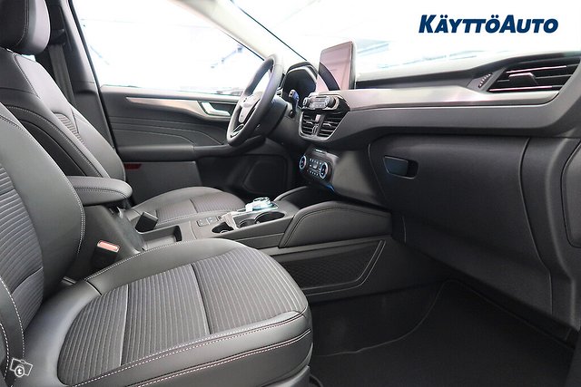 Ford Kuga 8