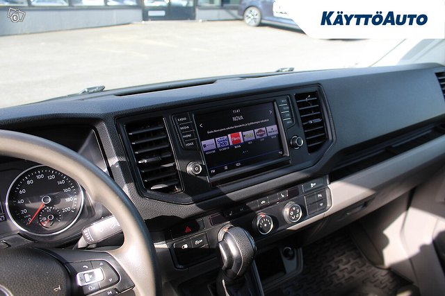 VOLKSWAGEN CRAFTER 11
