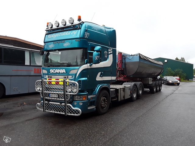 Scania R480 6x2 puoliperävaunun veturi 2