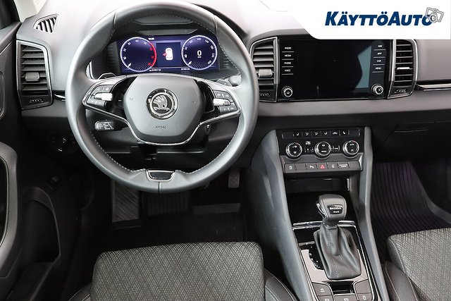 SKODA Karoq 9