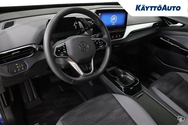 VOLKSWAGEN ID.4 8