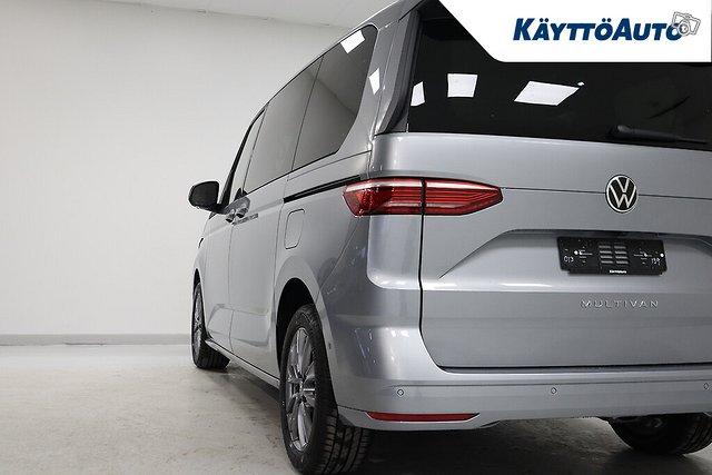 Volkswagen Multivan 8