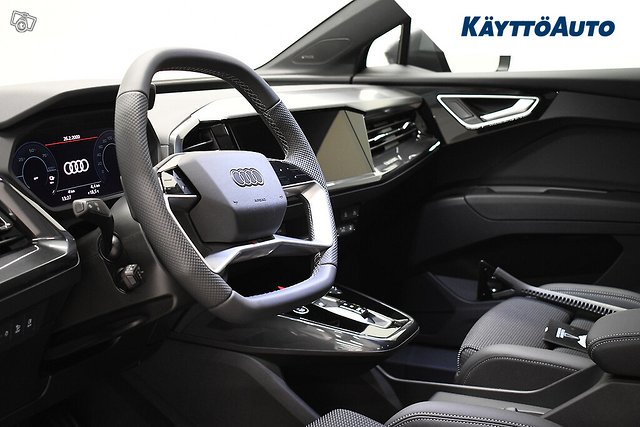 Audi Q4 E-tron 5