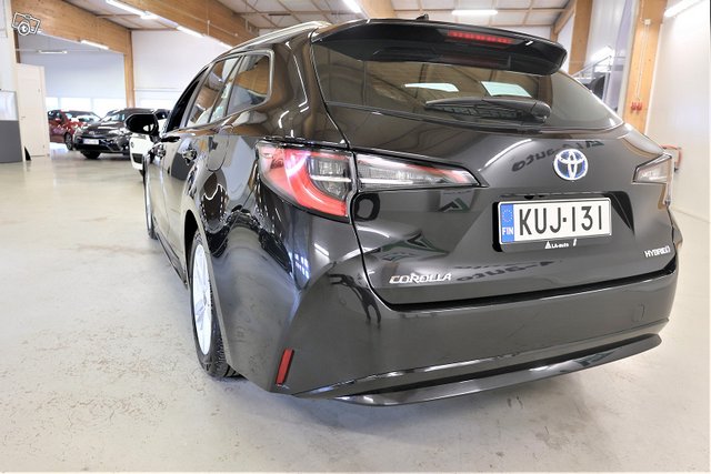 Toyota Corolla 4