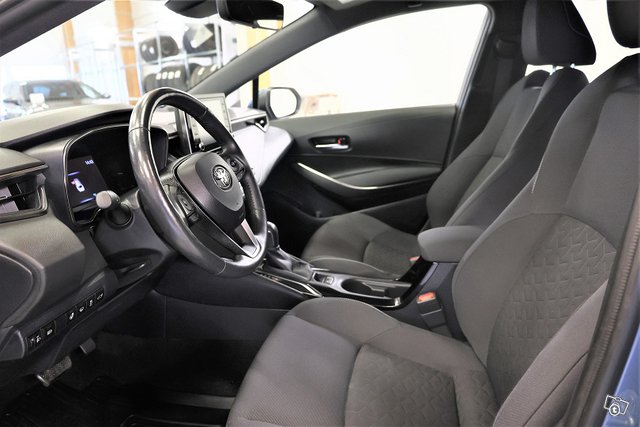 Toyota Corolla 9