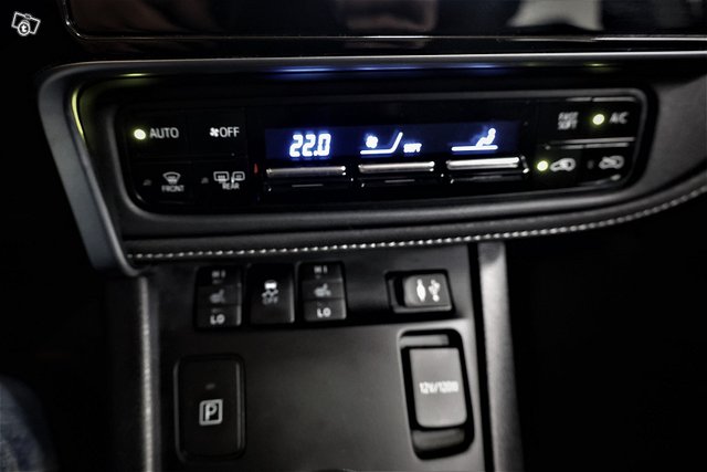 Toyota Auris 17