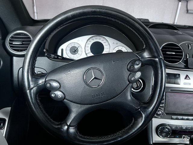 Mercedes-Benz CLK 350 7
