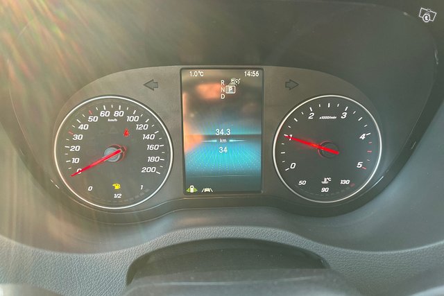 Mercedes-Benz Sprinter 11