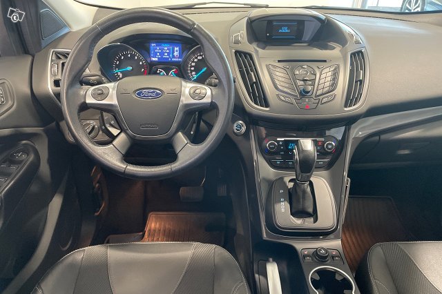 FORD Kuga 10