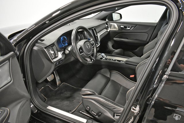 Volvo S60 22