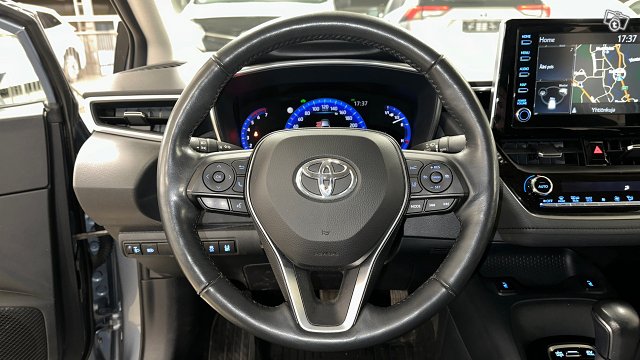 TOYOTA COROLLA 12