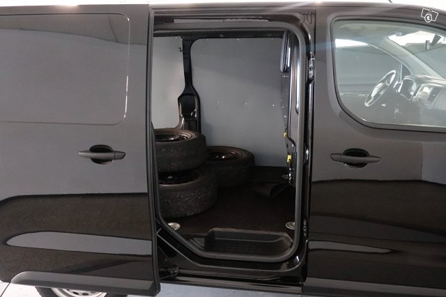 Toyota Proace 11