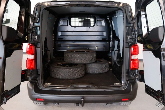 Toyota Proace 12