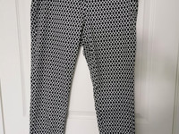 H & M naisten nilkkapituiset housut (44)