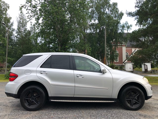 Mercedes-Benz ML 2